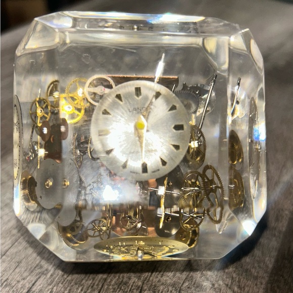 Vintage Frozen Time Faceted Lucite Exploded Watch/Clock Parts Paperweight 3”. - Picture 7 of 9